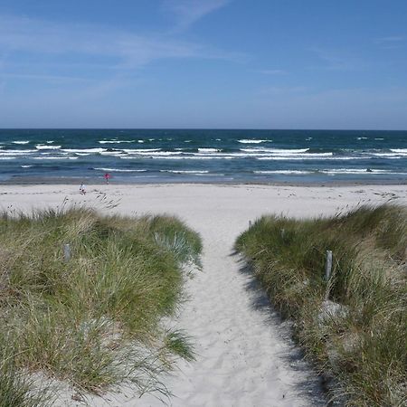 Hafenhäuser Wiek FeWo 14 Balkon, Meerblick Wiek auf Rügen Exterior foto