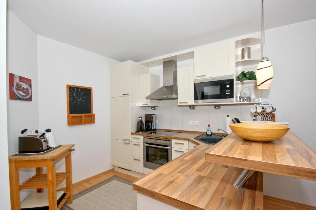 Hafenhäuser Wiek FeWo 14 Balkon, Meerblick Wiek auf Rügen Exterior foto